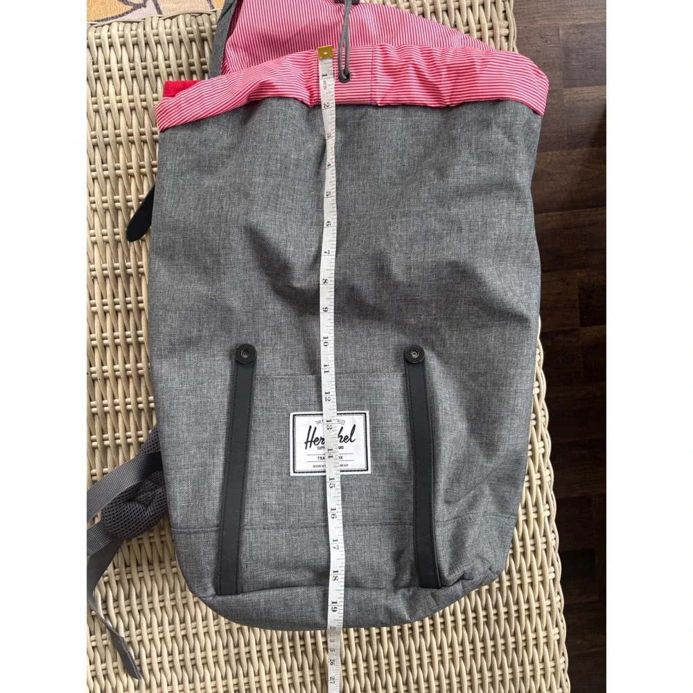 Herschel Retreat Backpack 19.5L Laptop School‎ Travel vacation Techwear gorpwear